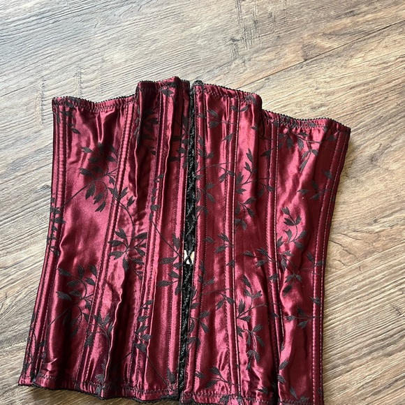 Victoria’s Secret Elegant Burgundy and Black Corset Large Lace Up Jacquard - Picture 2 of 6